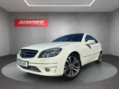 Używany Mercedes CLC180 143 KM (105 kW) 2010 Biały Hatchback