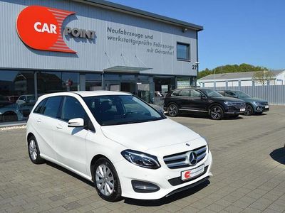 Usata Mercedes B180 122 CV (89 kW) 2015 Bianco Monovolume