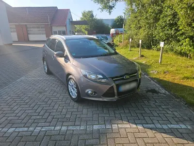 Gebraucht Ford Focus 163 PS (119 kW) 2011 Grau Kombi