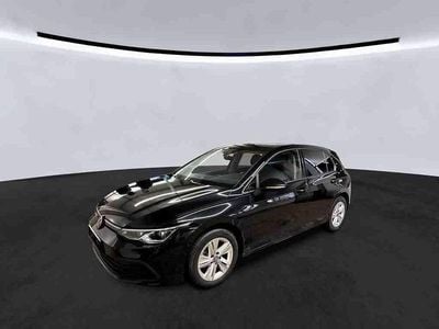 Gebraucht VW Golf VIII Life 131 PS (96 kW) 2023 Deep black perleffekt Limousine