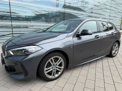 Gebraucht BMW 118 M Sport 150 PS (110 kW) 2021 Mineralgrau metallic (b39) Kleinwagen