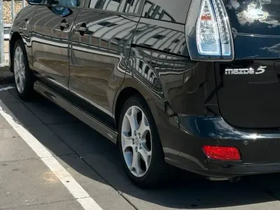 Gebraucht Mazda 5 146 PS (107 kW) 2010 Schwarz Van / Kleinbus