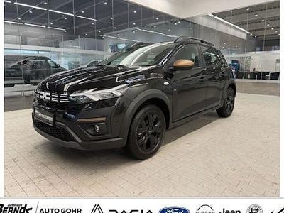 Perlmuttschwarz metallic (metallic) Gebraucht 2024 Dacia Sandero Extreme Limousine | 17.210 € (Fairer Preis)
