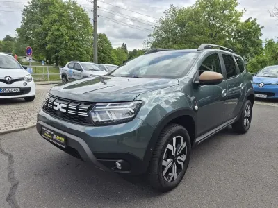 Second-hand Dacia Duster Extreme 150 CP (110 kW) 2024 Verde SUV