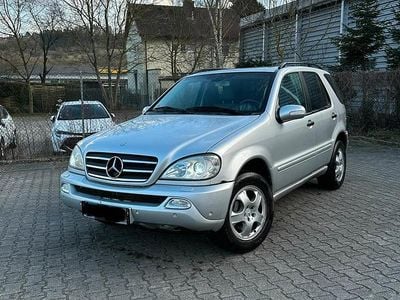 Gebraucht Mercedes ML270 163 PS (119 kW) 2004 Silber SUV