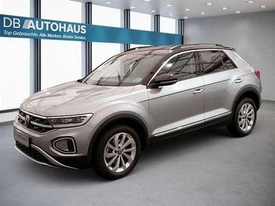 Second-hand VW T-Roc Style 150 CP (110 kW) 2024 Argintiu SUV