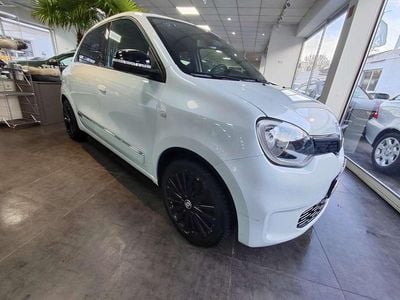 Gebraucht Renault Twingo Urban Night 65 PS (47 kW) 2024 Quartz white Kleinwagen