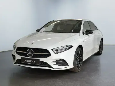 Gebraucht Mercedes A250 AMG 218 PS (160 kW) 2020 Weiß Limousine