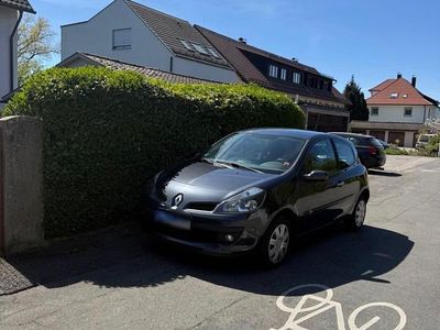 Usata Renault Clio II 75 CV (55 kW) 2005 Grigio Utilitaria