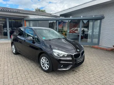 Gebraucht BMW 218 Active Tourer Sport Line 136 PS (100 kW) 2015 Braun Van / Kleinbus