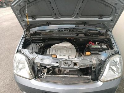 Gebraucht Opel Meriva 125 PS (91 kW) 2003 Silber Van / Kleinbus