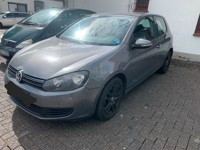 Gebraucht VW Golf VI 130 PS (95 kW) 2010 Grau Kleinwagen