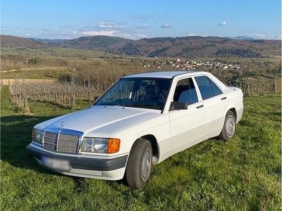 Gebraucht Mercedes 190 109 PS (80 kW) 1991 Weiß Limousine