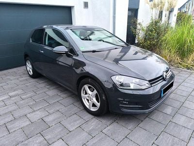 Gebraucht VW Golf VII 105 PS (77 kW) 2014 Grau Limousine
