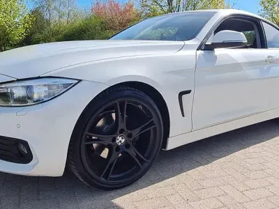 Gebraucht BMW 420 Coupé Sport Line 184 PS (135 kW) 2014 Weiß Coupé