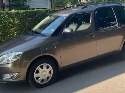 Gebraucht Skoda Roomster Ambition 86 PS (63 kW) 2014 Braun Van / Kleinbus