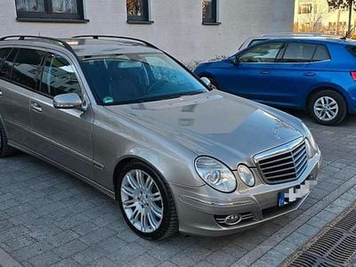 Gebraucht Mercedes E350 272 PS (200 kW) 2008 Gold Kombi