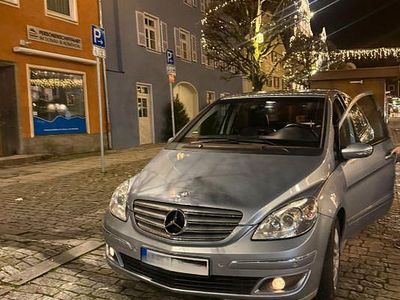 Gebraucht Mercedes B200 Edition 140 PS (102 kW) 2007 Blau Van / Kleinbus