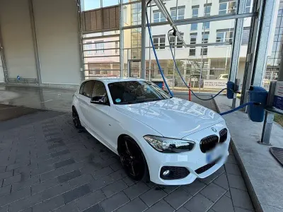Gebraucht BMW 120 M Sport 184 PS (135 kW) 2017 Weiß Kleinwagen