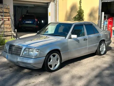 Gebraucht Mercedes E280 193 PS (141 kW) 1994 Grau Limousine