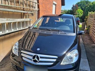 Mercedes B200