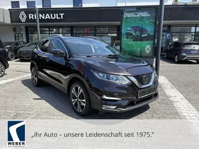 Gebraucht Nissan Qashqai N-Connecta 116 PS (85 kW) 2017 Braun SUV