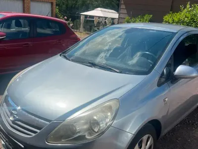 Gebraucht Opel Corsa 75 PS (55 kW) 2010 Grau Kleinwagen