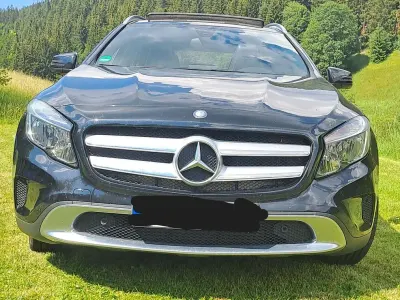 Gebraucht Mercedes GLA200 Urban 156 PS (114 kW) 2016 Schwarz SUV