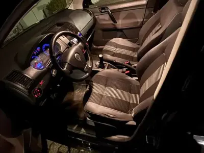Gebraucht VW Polo 69 PS (50 kW) 2009 Schwarz Kleinwagen