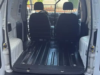 Gebraucht Fiat Fiorino 57 PS (41 kW) 2018 Weiß Van / Kleinbus