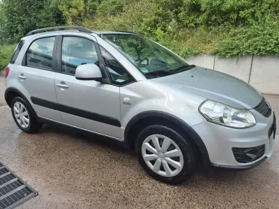 Gebraucht Suzuki SX4 135 PS (99 kW) 2014 Silber SUV
