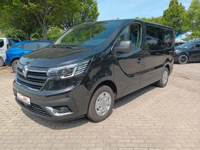 Gebraucht Renault Trafic Komfort 170 PS (125 kW) 2023 Midnight schwarz Van / Kleinbus