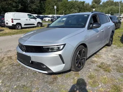 Gebraucht Opel Astra Elegance 131 PS (96 kW) 2023 Grau Kleinwagen