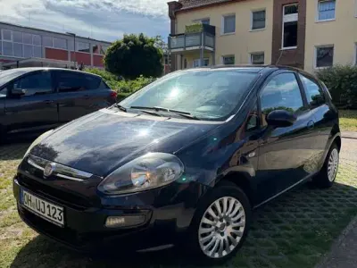 Gebraucht Fiat Punto 77 PS (56 kW) 2011 Blau Kleinwagen