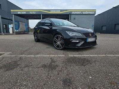 Second-hand Seat Leon ST 4Drive 300 CP (220 kW) 2020 Negru Break