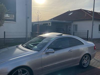 Gebraucht Mercedes CLK500 Avantgarde 306 PS (225 kW) 2002 Silber Coupé