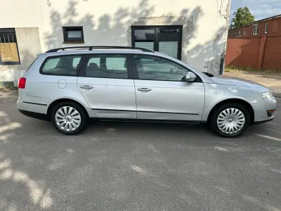 Gebraucht VW Passat 140 PS (102 kW) 2009 Silber Kombi
