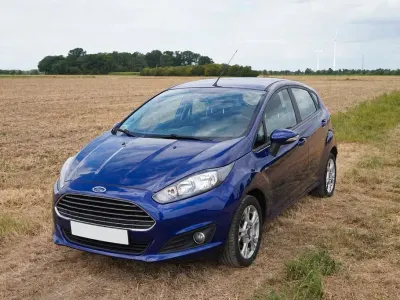 Gebraucht Ford Fiesta Trend 82 PS (60 kW) 2014 Blau Kleinwagen