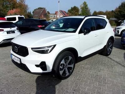 Gebraucht Volvo XC40 Plus 197 PS (144 kW) 2024 Weiß SUV