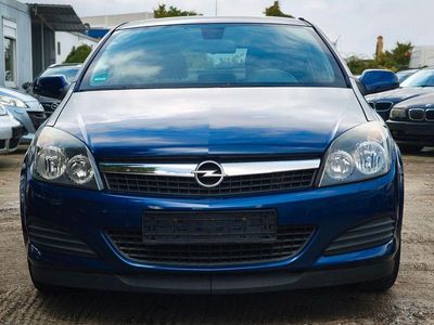 Opel Astra GTC