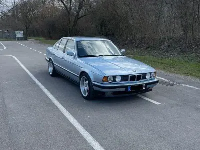 Gebraucht BMW 520 150 PS (110 kW) 1992 Blau Limousine