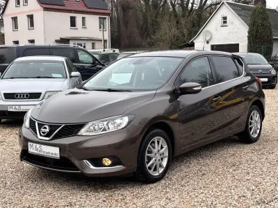 Gebraucht Nissan Pulsar N-Connecta 116 PS (85 kW) 2018 Braun Kleinwagen
