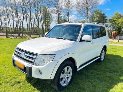 Gebraucht Mitsubishi Pajero 170 PS (125 kW) 2009 Weiß SUV