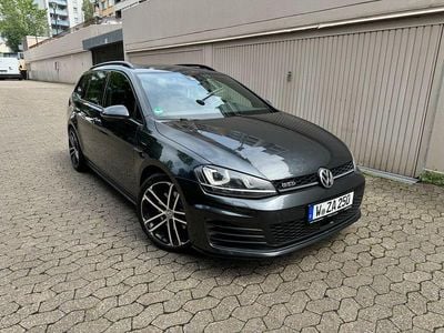 Grau Gebraucht 2016 VW Golf VII GTD Kombi | 11.690 € (Guter Preis)