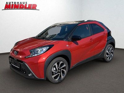 Neu Toyota Aygo X 72 PS (52 kW) 2025 Schwarz SUV