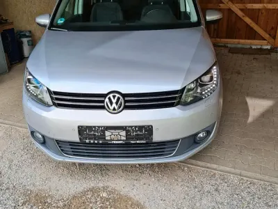 Gebraucht VW Touran 140 PS (102 kW) 2011 Silber Van / Kleinbus