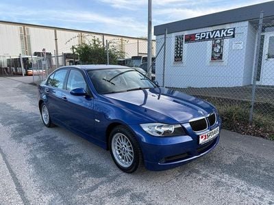 Gebraucht BMW 318 143 PS (105 kW) 2007 Blau Limousine