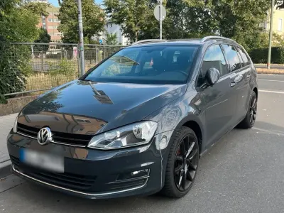 Gebraucht VW Golf VII Trendline 110 PS (80 kW) 2017 Grau Kombi