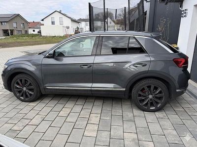 Usado VW T-Roc Sport 150 HP (110 kW) 2018 Cinzento SUV