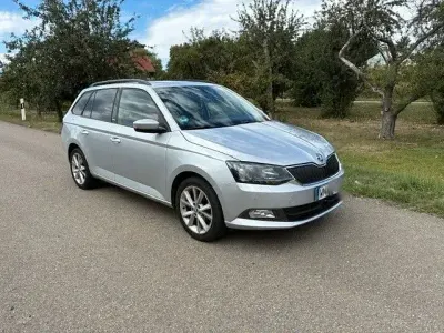 Gebraucht Skoda Fabia Joy 90 PS (66 kW) 2016 Silber Kombi